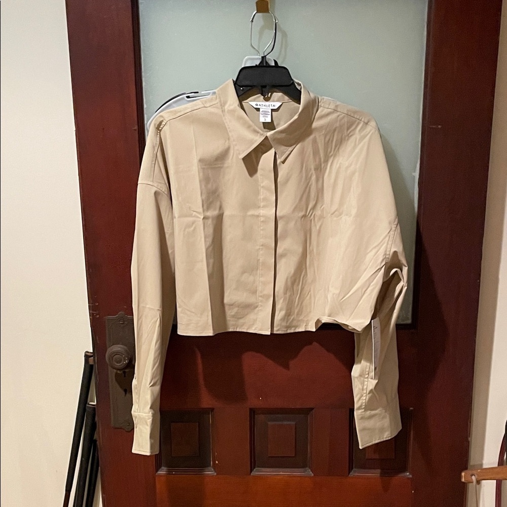 Athleta Midday Ultra Cropped Shirt